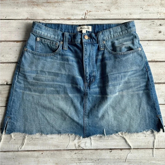 Madewell, raw hem, denim skirt, zipper fly, size 30 - Picture 1 of 9
